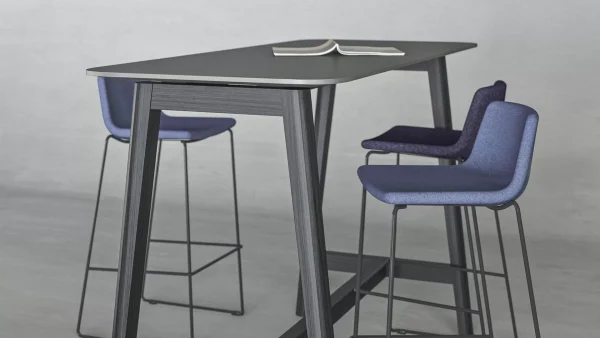 Twist Poseur Breakout Chairs